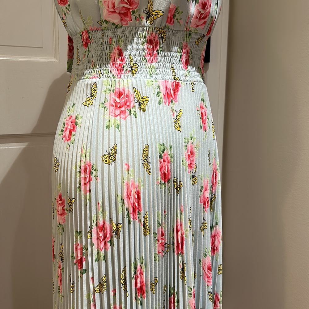 Prada Light Blue Floral Midi Dress with Pink Roses - Picture 4 of 11